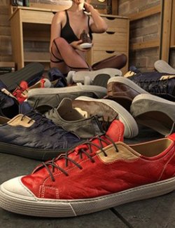 Perfectly Imperfect Leather Sneakers for G9